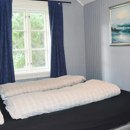 6 Person In * Fjortoft